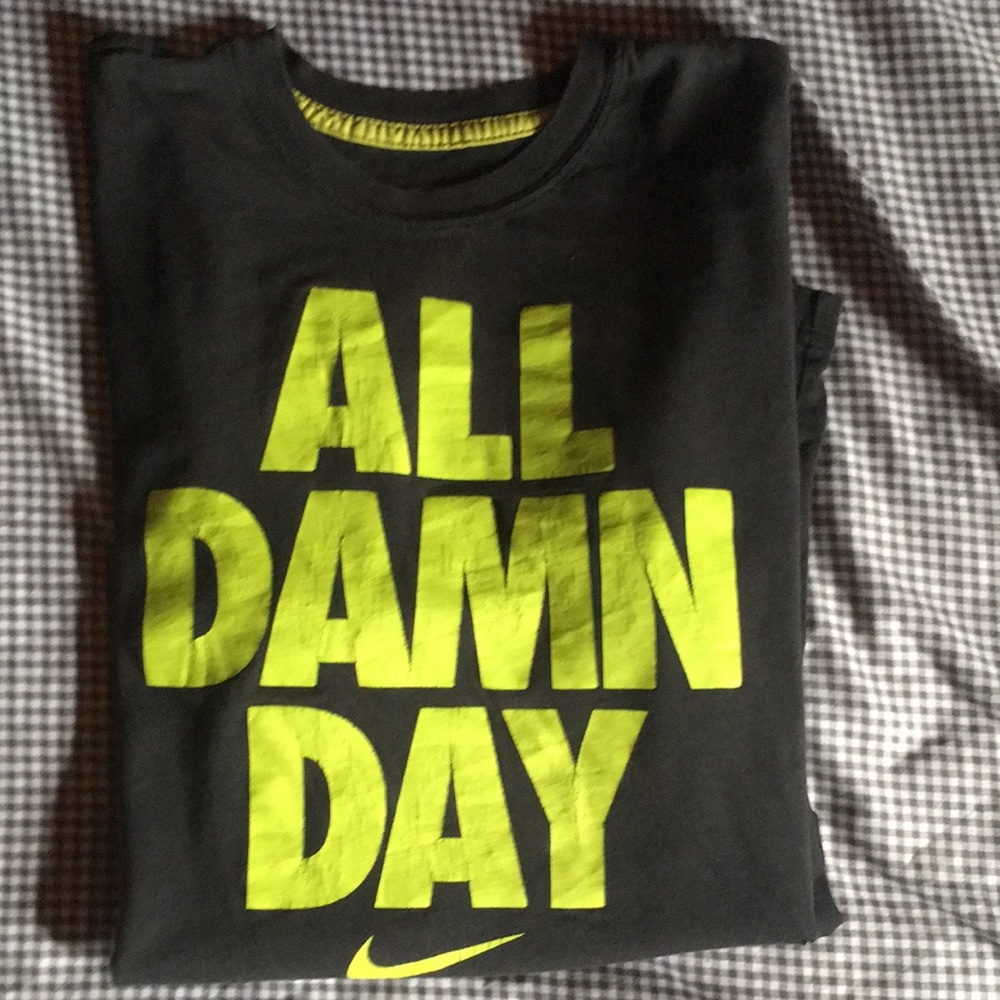 Nike t shirt
